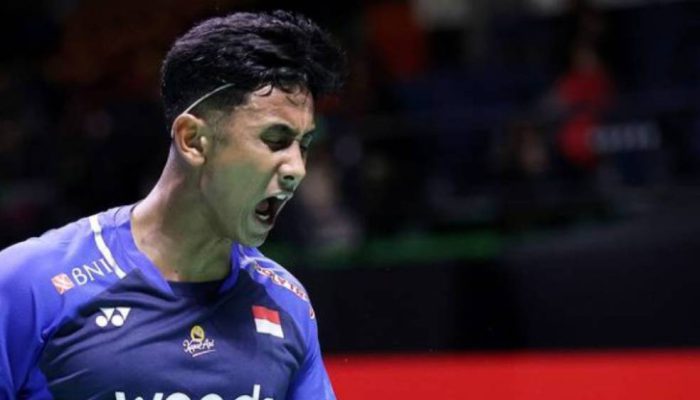 Alwi Farhan Singkirkan Unggulan Taiwan, Lolos 16 Besar Kejuaraan Dunia 2025