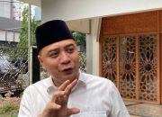 Pemkot Surabaya Sukseskan Gerakan Pembagian Bendera Merah Putih Sambut HUT ke-80 RI