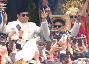 Momen Langka HUT ke-80 RI, Presiden Prabowo Bergoyang Bareng Undangan di Istana