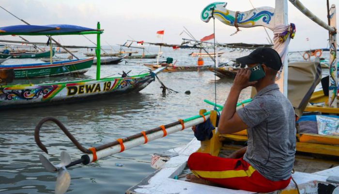 Tindak Lanjuti Permintaan Gubernur Khofifah, Telkomsel Perkuat Jaringan di Perairan Teluk Biru Banyuwangi