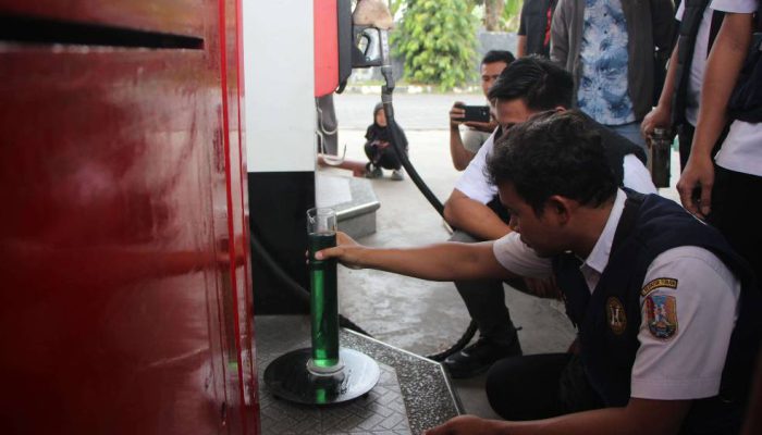 Isu Pertalite Bermasalah Merebak, Polres Tuban Turun Lakukan Pemeriksaan