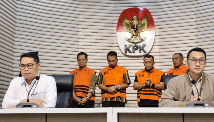 Lanjutan Kasus Korupsi, KPK Amankan Barang Bukti Uang dari Penggeledahan di Ponorogo