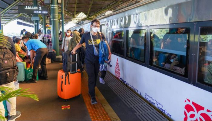 KAI Amankan Ratusan Barang Penumpang Tertinggal di Masa Nataru