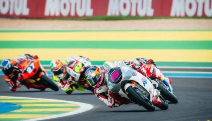 Veda Ega Pratama Ukir Sejarah, Podium Ketiga Moto3 Brasil 2026
