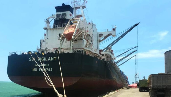 Tembus Afrika, SIG Kirim Ekspor Perdana Klinker ke Mauritania