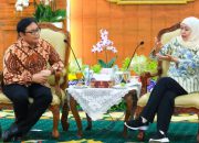 Khofifah Dorong Relawan Desa dan Pesantren Tangguh dalam Kemitraan Kebencanaan Jatim-Australia.