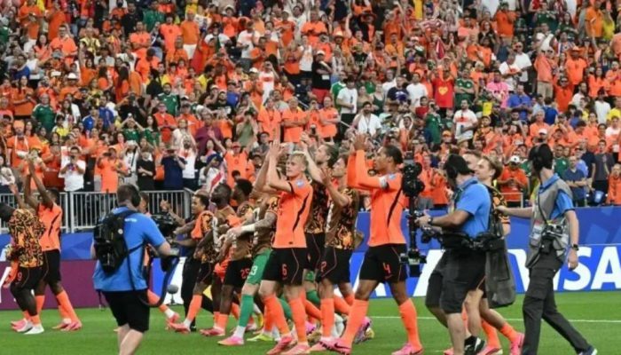 Belanda Taklukkan Swedia, Frenkie de Jong Curhat soal Kritik yang Berlebihan