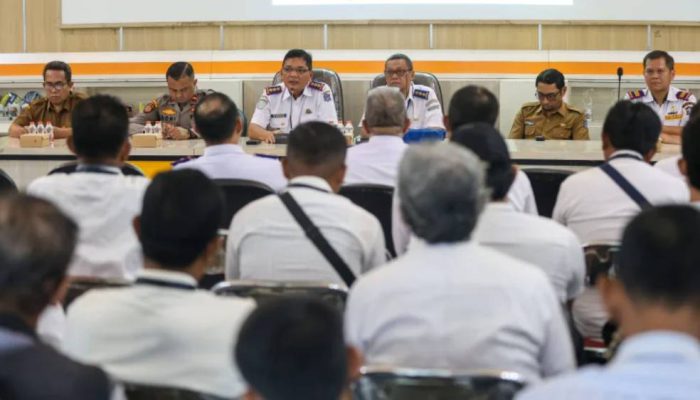 Dishub Surabaya Dorong Standarisasi Profesi Juru Parkir Lewat Sertifikasi