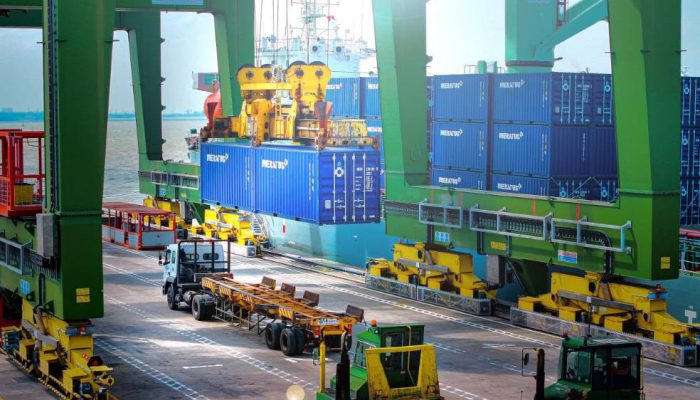 Terminal Teluk Lamong Bukukan Throughput 1,2 Juta TEUs, Tumbuh 13 Persen hingga Mei 2026