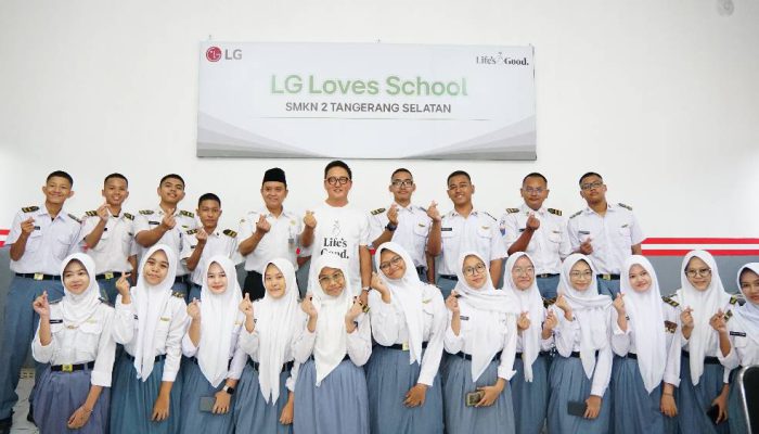 LG Perkuat Pendidikan Vokasi Lewat Program LG Loves School di SMKN 2 Tangerang Selatan