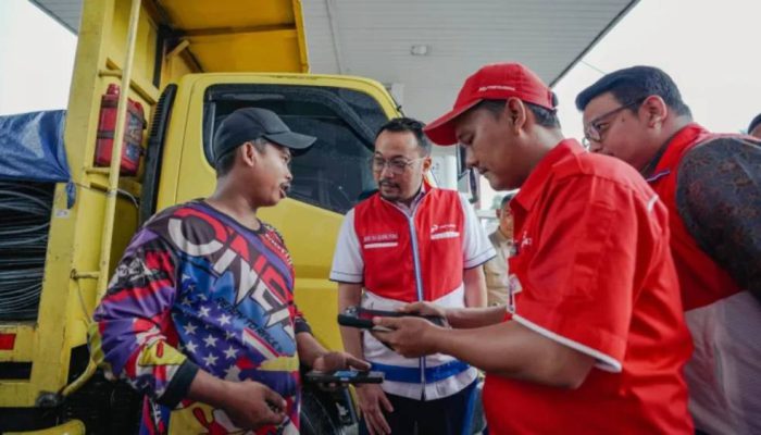 Pertamina Patra Niaga Operasikan 13 SPBU 24 Jam di Palembang untuk Urai Antrean Biosolar Bersubsidi