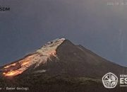 Gunung Merapi Erupsi Lagi, Awan Panas Guguran Meluncur 2 Kilometer