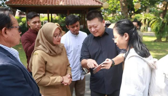 Investor Tiongkok Lirik Budidaya Tiram Berkelanjutan di Banyuwangi