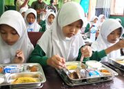 BGN Pangkas Anggaran Rp30 Triliun, MBG 2027 Jadi Rp240,2 Triliun