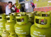 Elpiji 3 Kg Langka di Banyuwangi, Warga Keliling Cari Gas