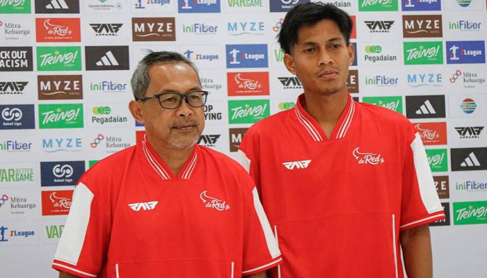 De Red FC Buang Keunggulan 3 Gol, Aji Santoso: Mental Pemain Jadi Evaluasi