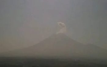 Gunung Semeru Erupsi Berulang Kali, Status Masih Level III Siaga
