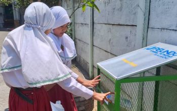 TTL Dorong Kepedulian Lingkungan Sejak Dini Lewat Sarana Pemilahan Botol Plastik