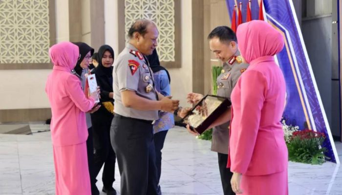 Kapolda Jatim Nanang Avianto Lepas Pasma Royce yang Kini Bertugas di Bali