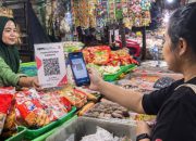 BRI Surabaya Pasang WiFi di Pasar Keputran, Permudah Transaksi QRIS