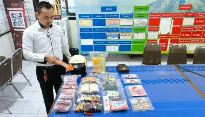 Dua Perempuan di Malang Diduga Gunakan Uang Palsu, Polisi Sita 13 Lembar Rp100 Ribu