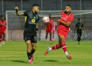 Aji Santoso Gagal Bawa De Red FC Bangkit, Barito Putera Menang 2-0