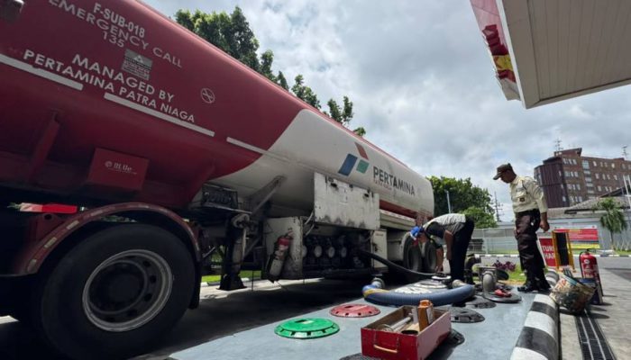 Pertamina Tambah Pasokan BBM di Jawa Timur, Puluhan Juta Liter Solar, Pertalite, dan Pertamax Disiapkan