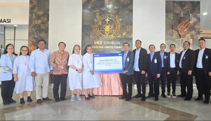 Dukung Pelayanan Kemanusiaan, BRI Region 12 Surabaya Bantu Armada Ambulans RKZ Surabaya