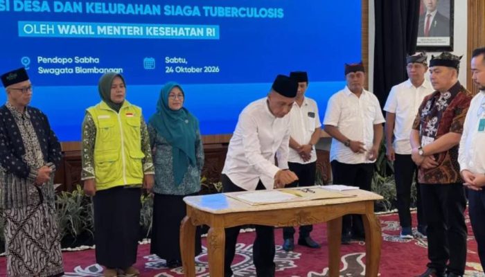 Wamenkes Benjamin Dorong Pemberantasan TBC di Banyuwangi, Puskesmas Dapat 4 X-Ray